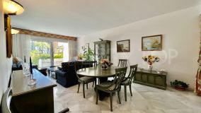 Ground floor apartment in Alhambra del Mar for sale