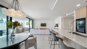 Tvåvåningslägenhet for sale in Cabopino, Marbella Öst