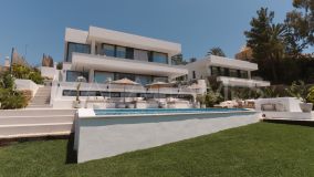 Villa en venta en Aloha Hill Club, Nueva Andalucia