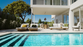 Villa for sale in Estepona