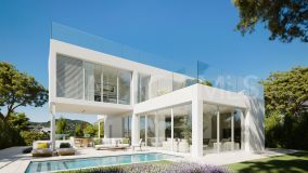 Villa for sale in Estepona