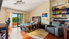 Villa for sale in Nueva Andalucia, Marbella