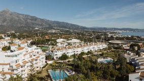 Lägenhet for sale in Royal Gardens, Nueva Andalucia