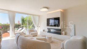 Apartamento en venta en Nueva Andalucia, Marbella