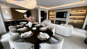 Maison for sale in El Paraiso, Estepona Est