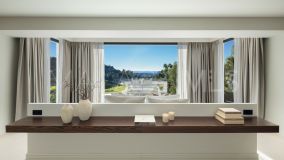 Villa for sale in Los Arqueros, Benahavis