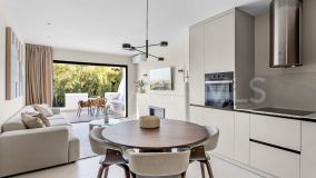 Lägenhet for sale in Los Almendros, Benahavis