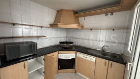 Apartamento en venta en Nueva Andalucia, Marbella