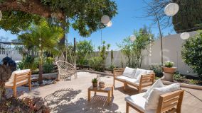 Villa for sale in Benalmadena