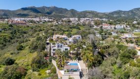 Villa for sale in Benalmadena
