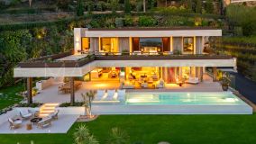 Villa for sale in Altos de La Quinta, Benahavis