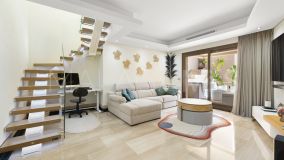 Zweistöckiges Penthouse zu verkaufen in Bahia de la Plata, Estepona Ost