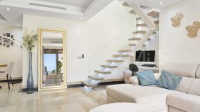 Zweistöckiges Penthouse zu verkaufen in Bahia de la Plata, Estepona Ost
