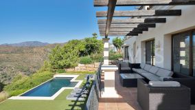 Villa for sale in Benahavis Centro