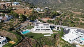 Villa en venta en Montemayor, Estepona Este