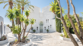 Villa en venta en Nueva Andalucia, Marbella