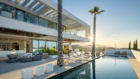 Villa for sale in La Quinta, Benahavis