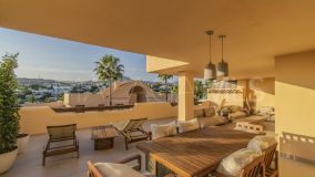 Apartamento en venta en El Casar, Benahavis