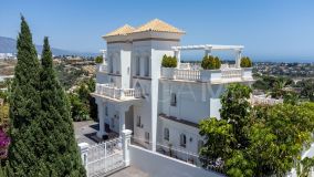 Villa for sale in Benahavis Centro