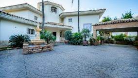 Villa for sale in La Quinta, Benahavis
