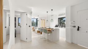 Takvåning for sale in Balcón del Golf, Nueva Andalucia
