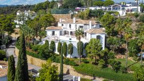 Villa en venta en El Madroñal, Benahavis