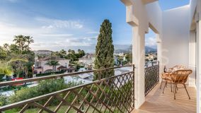 Villa en venta en Los Potros, Nueva Andalucia