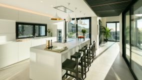 Villa for sale in Benahavis