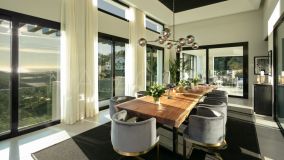 Villa for sale in Benahavis