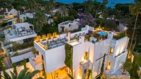 Villa for sale in Marbella Golden Mile