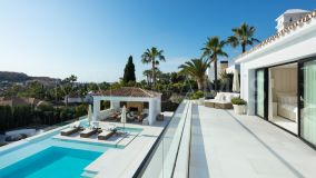 Villa en venta en Nueva Andalucia, Marbella