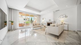 Adosado en venta en Nueva Andalucia, Marbella