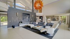 Villa en venta en Los Naranjos Golf, Nueva Andalucia