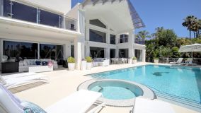 Villa en venta en Los Naranjos Golf, Nueva Andalucia