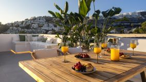 Zweistöckiges Penthouse zu verkaufen in La Quinta, Benahavis