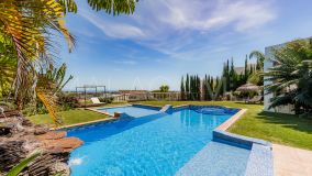 Villa en venta en Puerto del Almendro, Benahavis