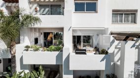 Hus i byn for sale in Nueva Andalucia, Marbella