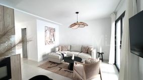 Apartamento en venta en Nueva Andalucia, Marbella
