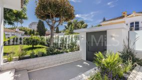 Villa for sale in San Pedro de Alcantara