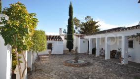 Cortijo for sale in Alcaucin with 4 bedrooms