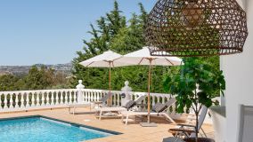 Villa for sale in Sierrezuela, Mijas Costa