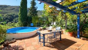 For sale Los Reales - Sierra Estepona country house with 2 bedrooms