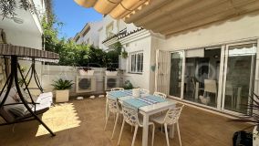 For sale Pedregalejo town house with 4 bedrooms
