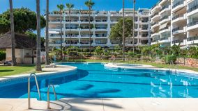 Comprar apartamento con 2 dormitorios en Calahonda Playa