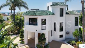 Villa for sale in Bel Air, Estepona East