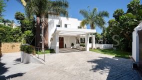 Villa for sale in La Quinta, Benahavis