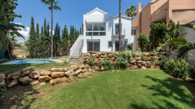 Semi Detached House for sale in Las Lomas de Pozuelo, Marbella East