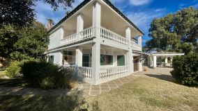 For sale chalet with 5 bedrooms in La Duquesa