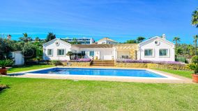 Villa for sale in Chullera, 1,295,000 €
