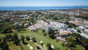 Lägenhet for sale in Atalaya Golf, Estepona Öst